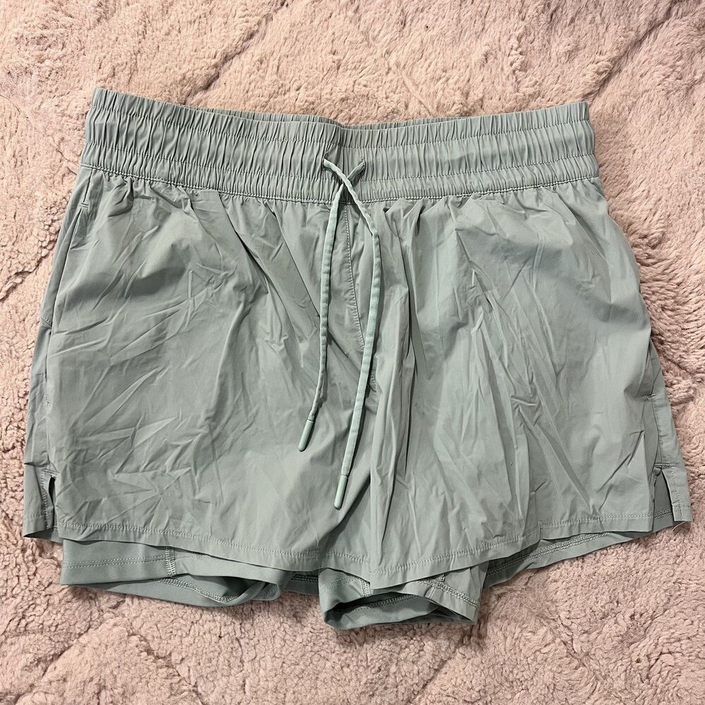 Spyder Active Women’s Athletic Shorts spandex Size M Light Sage Green